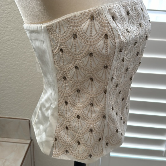 White House Black Market…Ecru Color Bustier… New With Tag and Straps - Picture 7 of 11